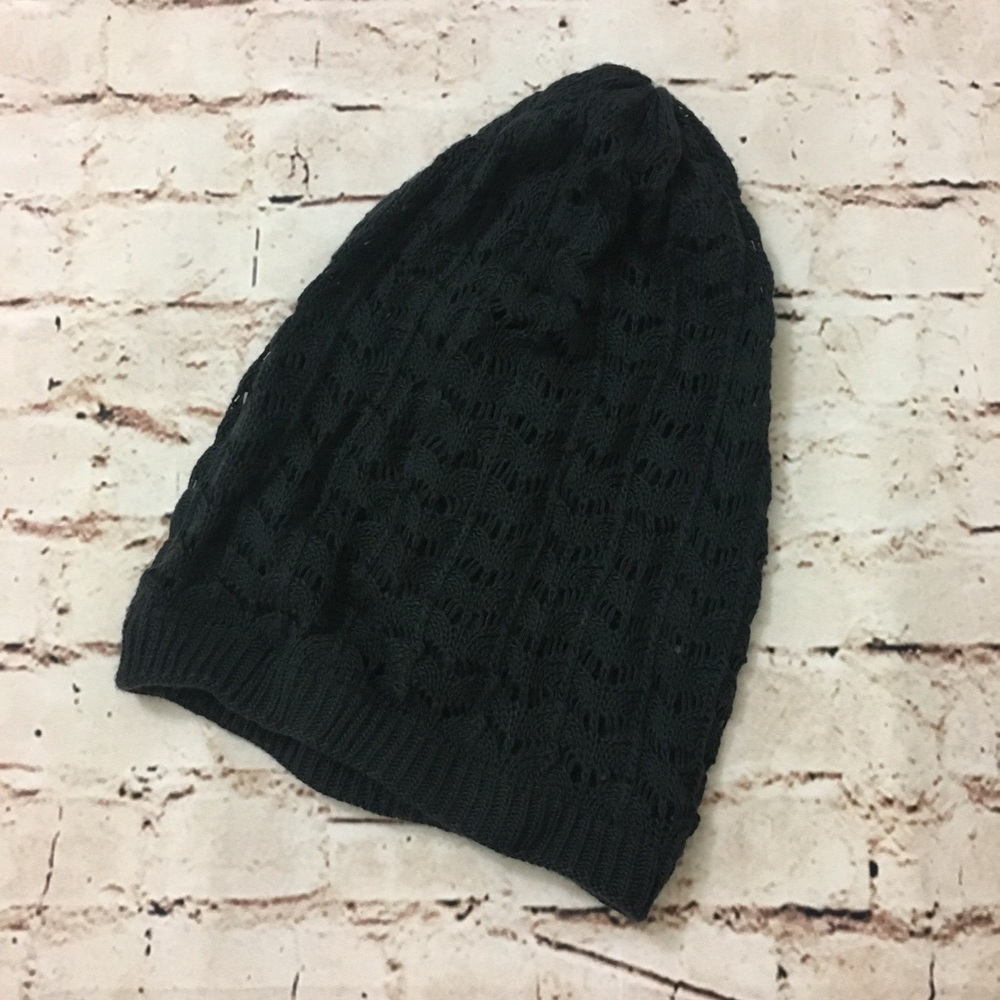 On hold- Dark grey knit fashion beanie